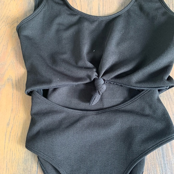 (2/$15) Zaful Front Knot Cut Out One Piece Swimsuit - Picture 2 of 3